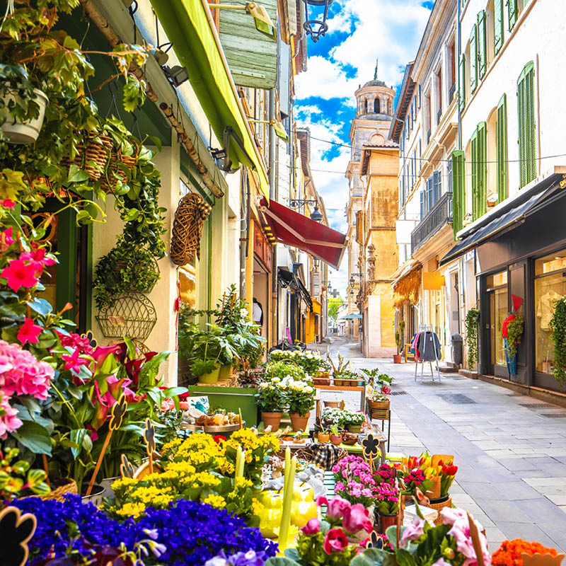 Quilting tour of France with Michelle Marvig