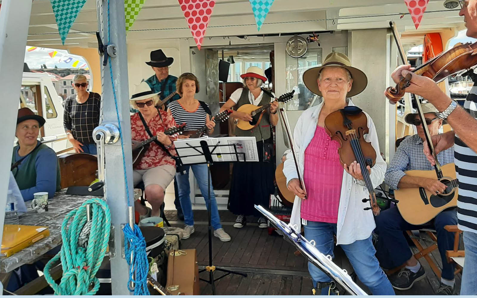 HOT String Band
