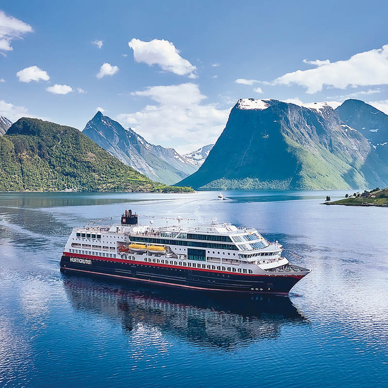 Norway Hurtigruten Cruise and Fjord Wonderland